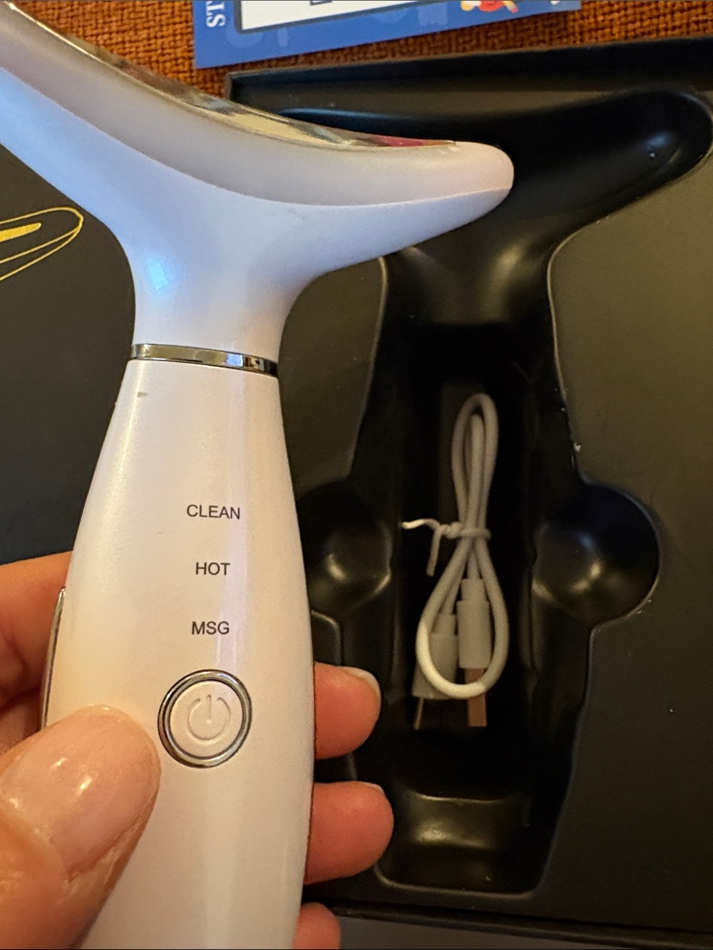 🆕7 in 1- LED Facial/Neck Beauty Instrument - Picture 3 of 5